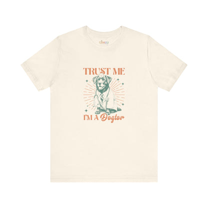 Vertrau mir, ich bin ein Hundtor – Unisex Grafik T-Shirt