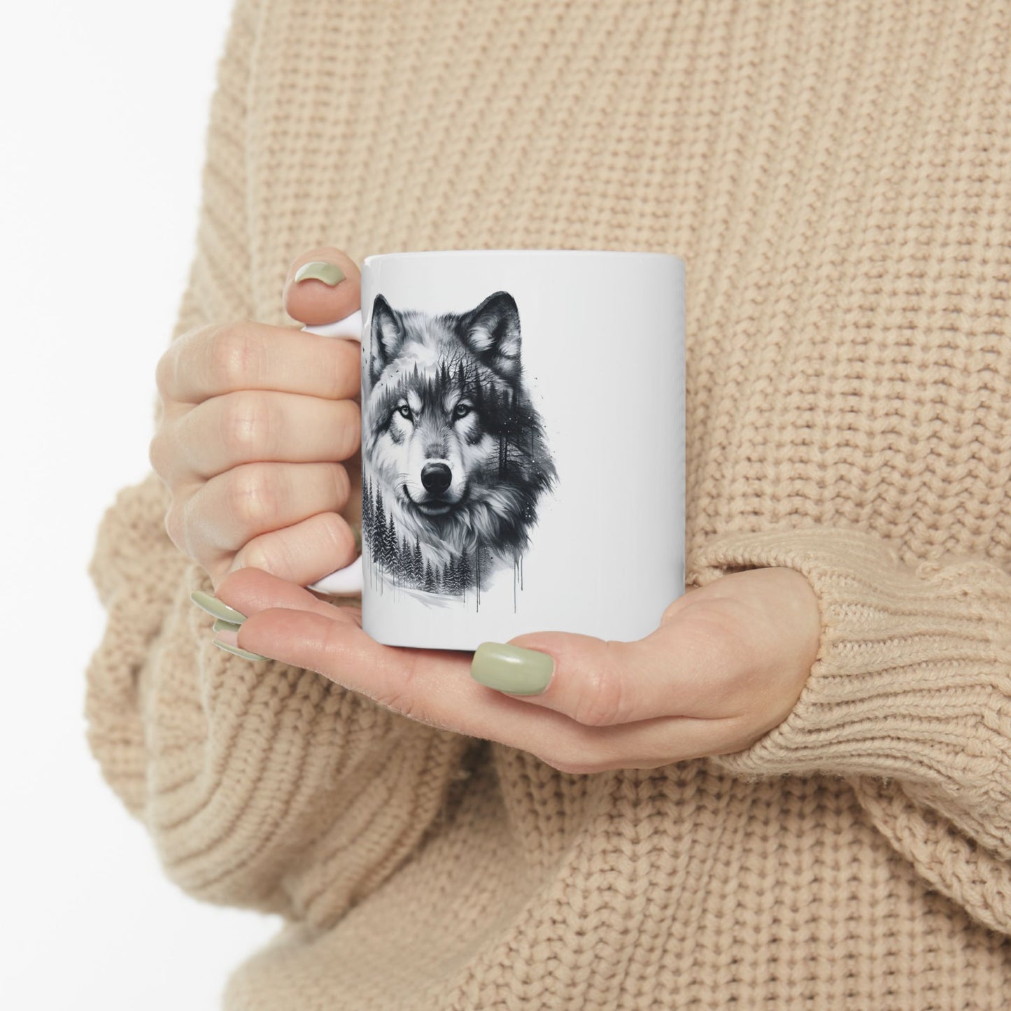 Monochromer Wolfswald – Weiße Tasse (325 ml/443 ml)