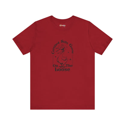 Zertifizierte „Verrückte Gans auf freiem Fuß“ — Unisex-Grafik-T-Shirt