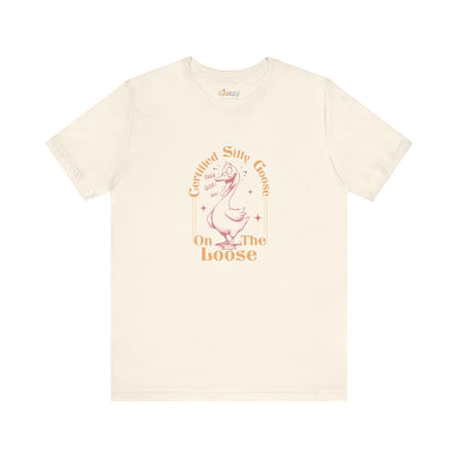 Zertifizierte „Verrückte Gans auf freiem Fuß“ — Unisex-Grafik-T-Shirt