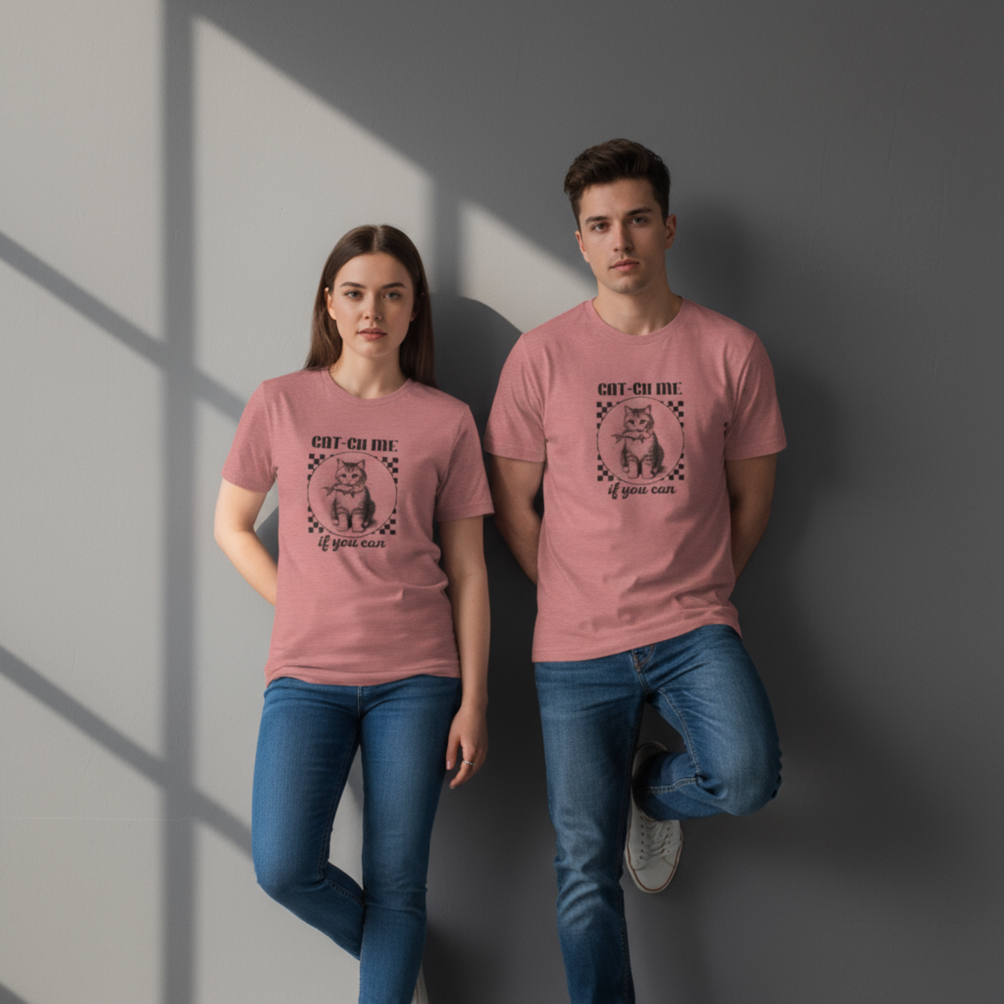 Cat-Ch Me If You Can – Unisex Grafik T-Shirt