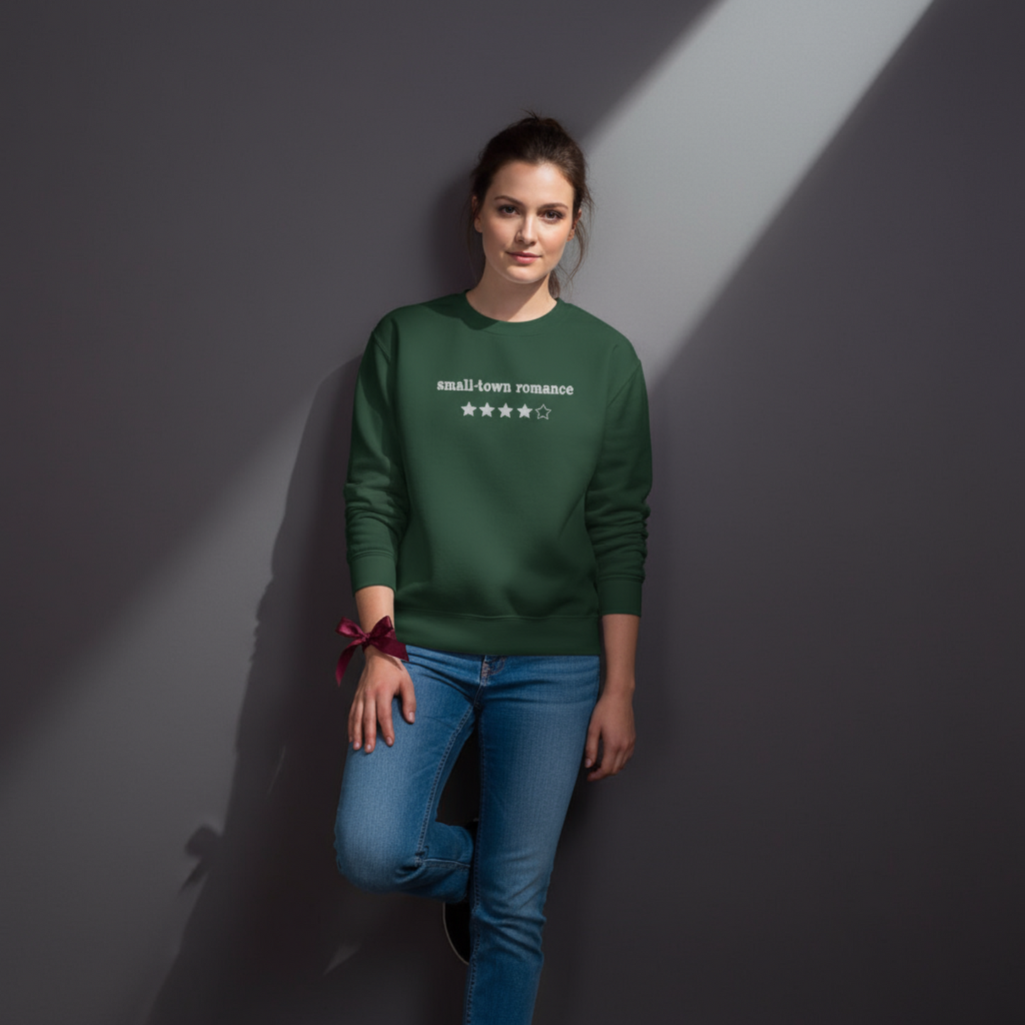 Kleinstadt-Romantik Besticktes Rundhals-Sweatshirt – 4 Sterne