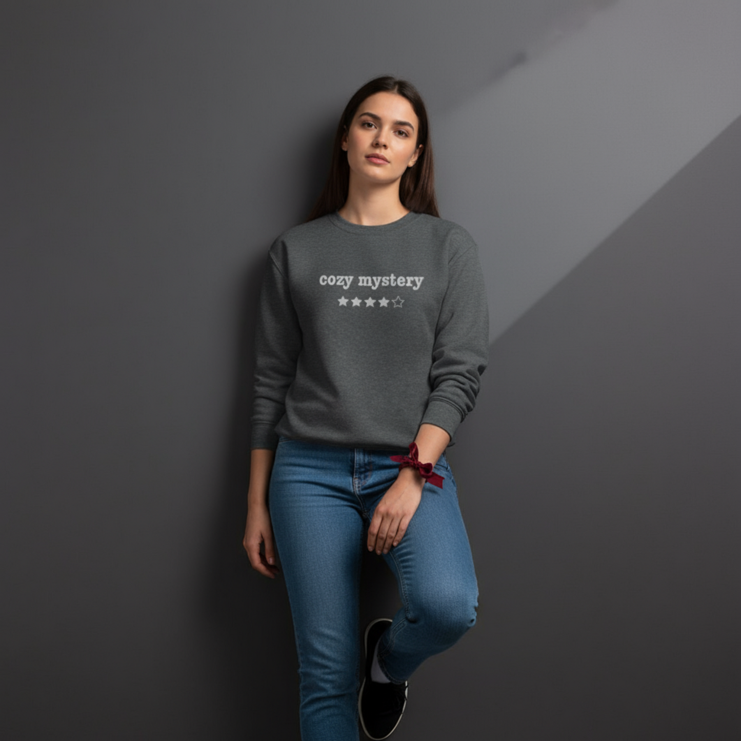 Gemütliches Krimi-Sweatshirt mit Stickerei – 4 Sterne