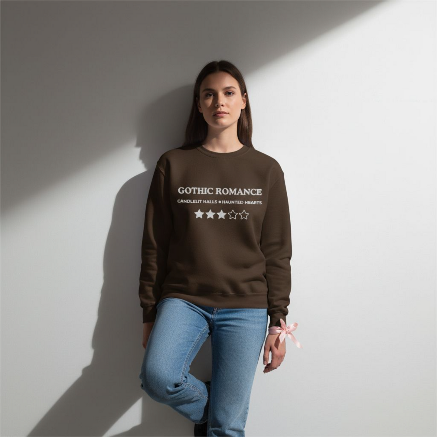 Gothic Romance – Besticktes Rundhals-Sweatshirt – 3 Sterne