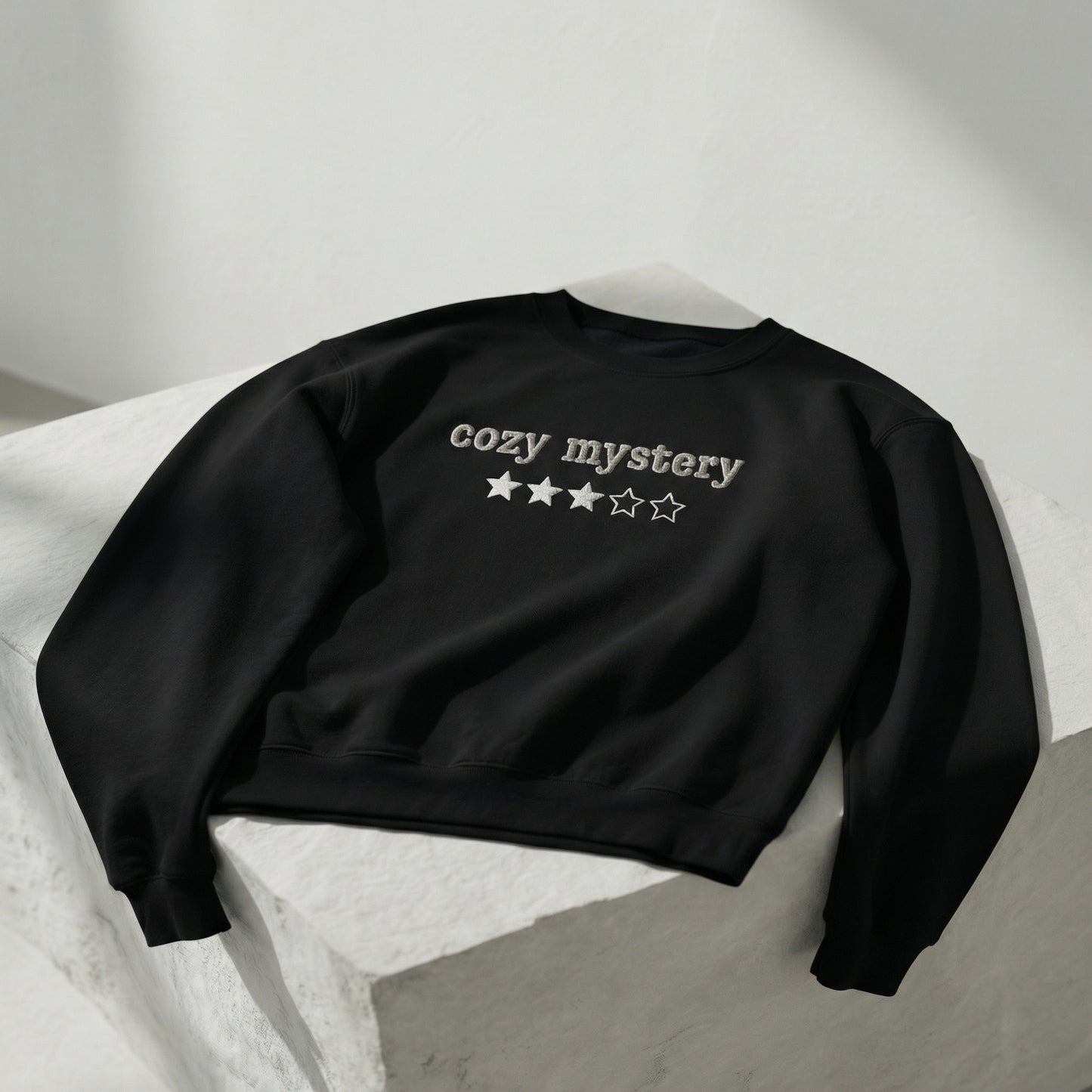 Gemütliches Krimi-besticktes Rundhals-Sweatshirt -3 Sterne