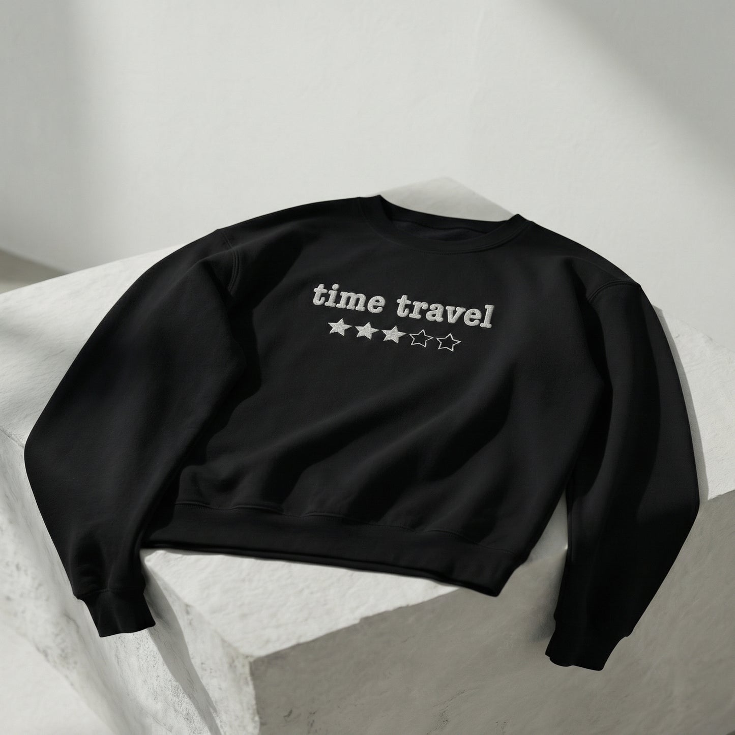 Zeitreise - Besticktes Rundhalsshirt - 3 Sterne